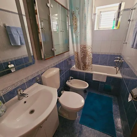 Lampic With Beautiful Sea View Apartamento Podgora